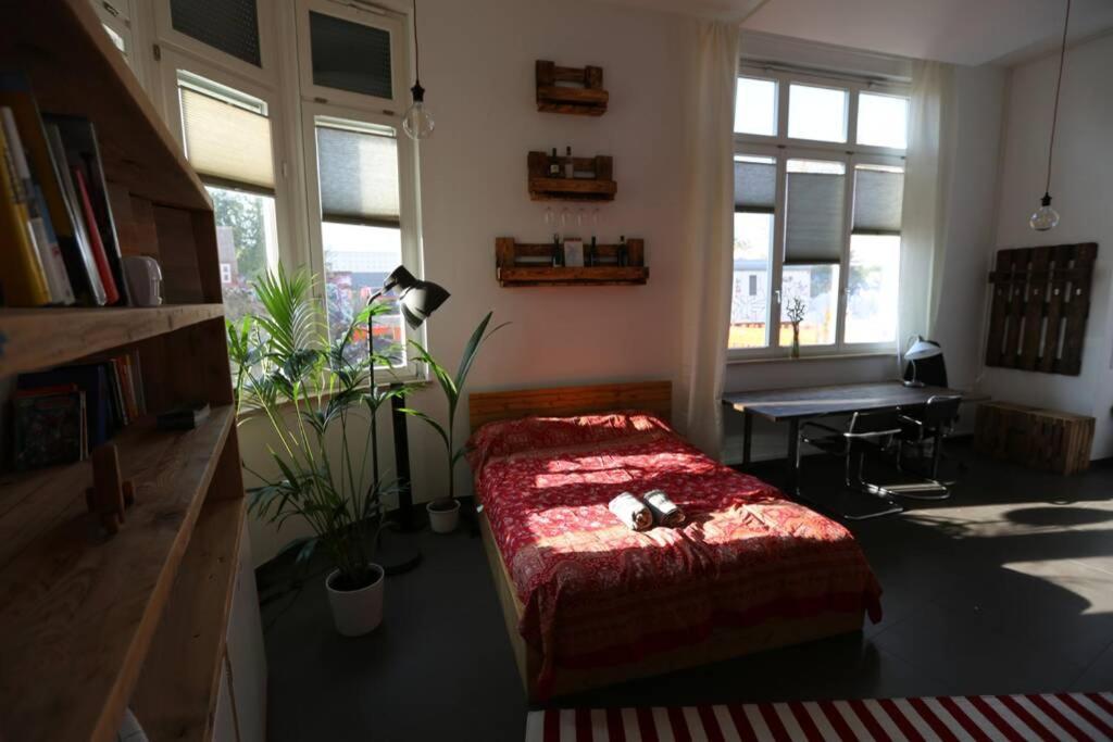 Apartmán Luftiges Upcycling Studio Im Eg - Zentral Berlín Exteriér fotografie